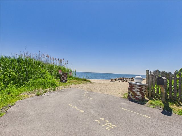 112 Longmeadow Avenue, Warwick, RI 02889