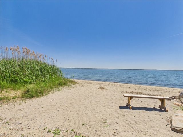 112 Longmeadow Avenue, Warwick, RI 02889