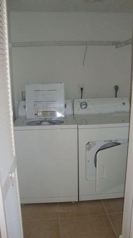 1515 Lake Crystal Drive H, West Palm Beach, FL 33411