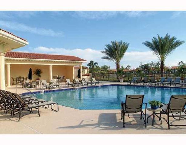 1515 Lake Crystal Drive H, West Palm Beach, FL 33411