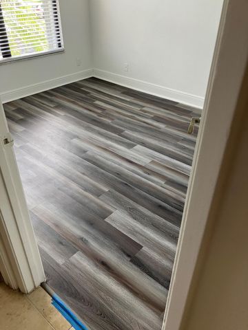 1515 Lake Crystal Drive H, West Palm Beach, FL 33411