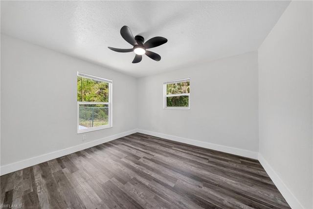 280 1st ST NW, Naples, FL 34120