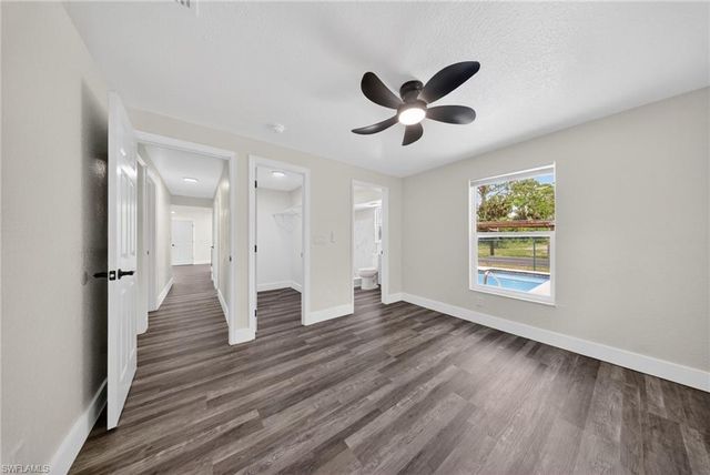 280 1st ST NW, Naples, FL 34120