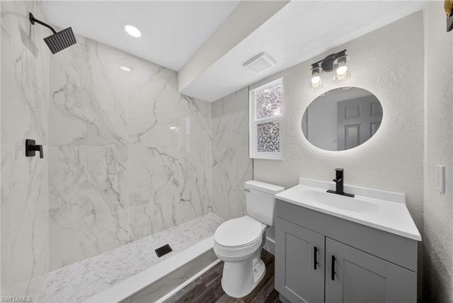 280 1st ST NW, Naples, FL 34120