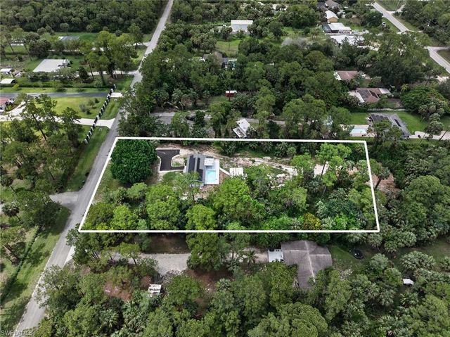 280 1st ST NW, Naples, FL 34120