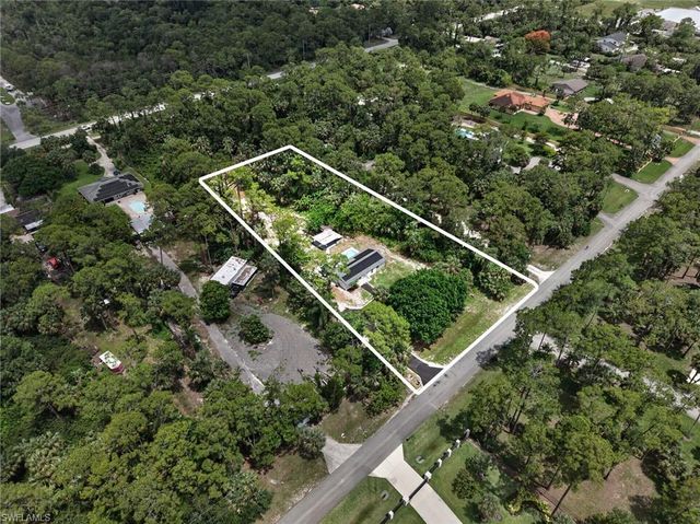 280 1st ST NW, Naples, FL 34120