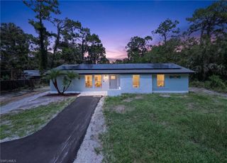 280 1st ST NW, Naples, FL 34120