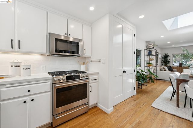 485 55th St, Oakland, CA 94609