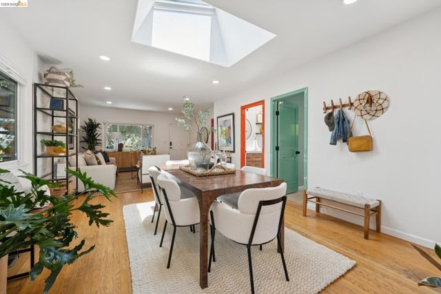 485 55th St, Oakland, CA 94609
