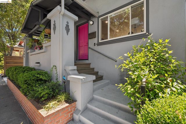485 55th St, Oakland, CA 94609