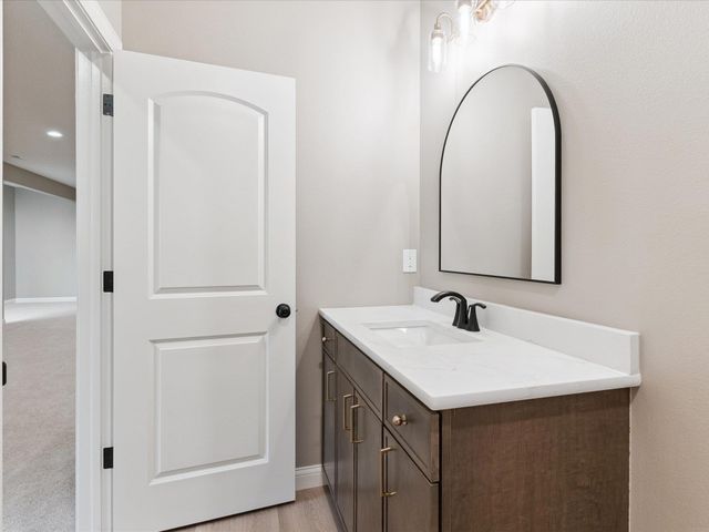 1522 Pebble Stone Place, Cedar Falls, IA 50613