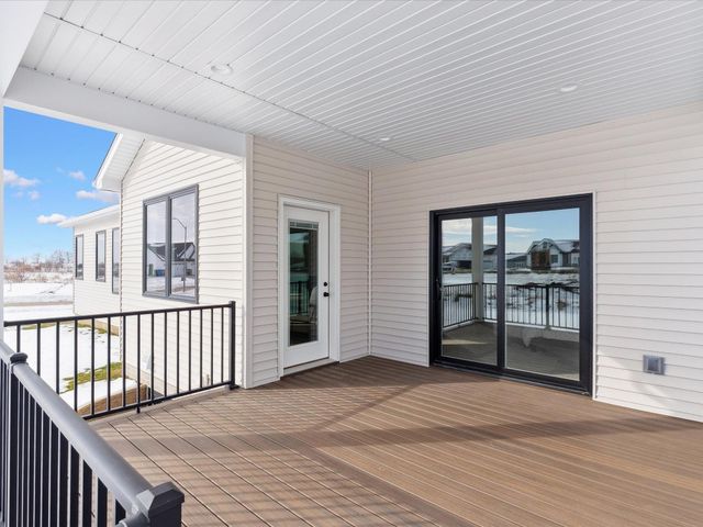 1522 Pebble Stone Place, Cedar Falls, IA 50613