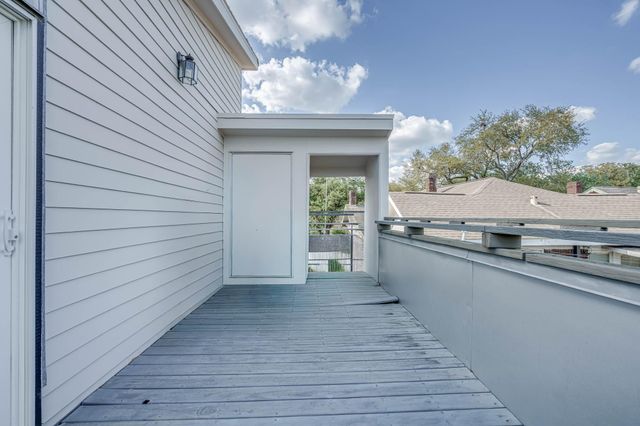 1717 Missouri Street, Houston, TX 77006