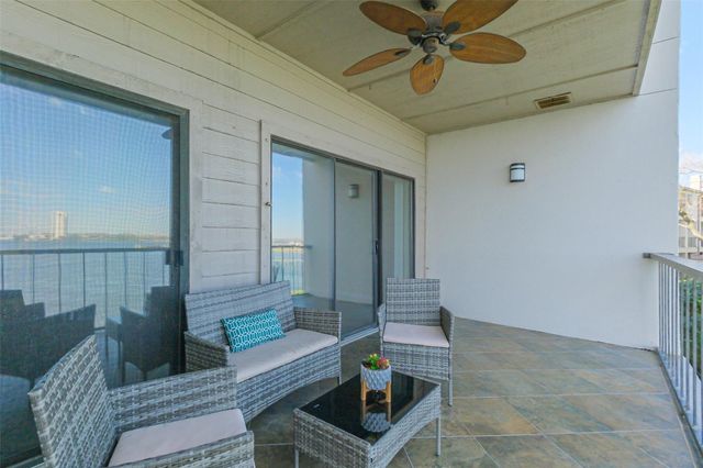 351 Lakeside Lane 105 A, Houston, TX 77058
