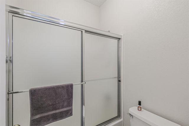 351 Lakeside Lane 105 A, Houston, TX 77058