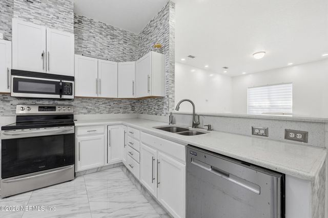 10858 HAMILTON DOWNS Court, Jacksonville, FL 32257