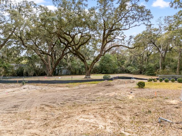 1042 Chambers Lane, Mount Pleasant, SC 29464