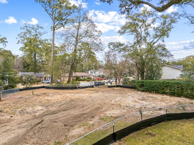 1042 Chambers Lane, Mount Pleasant, SC 29464