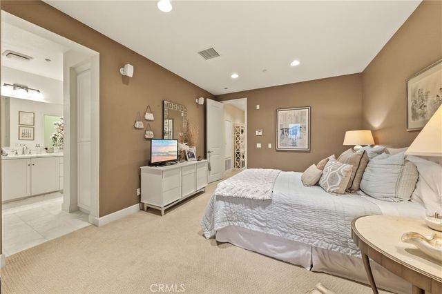 23 Vantis, Aliso Viejo, CA 92656