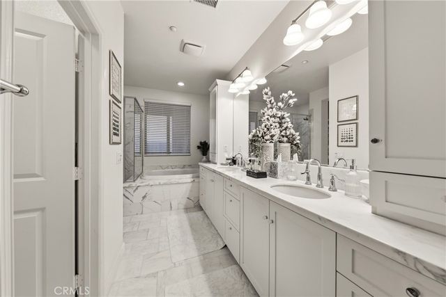 23 Vantis, Aliso Viejo, CA 92656