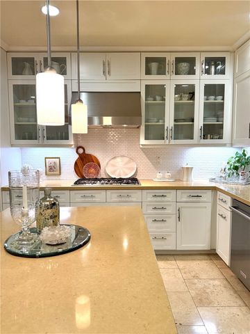 23 Vantis, Aliso Viejo, CA 92656