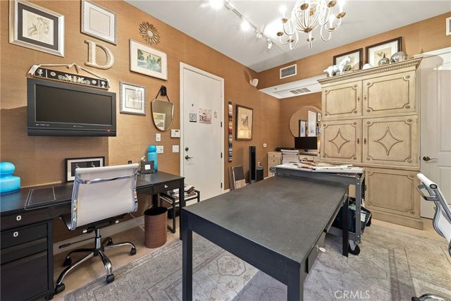 23 Vantis, Aliso Viejo, CA 92656