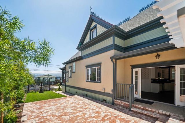 530 Grand Avenue, South San Francisco, CA 94080