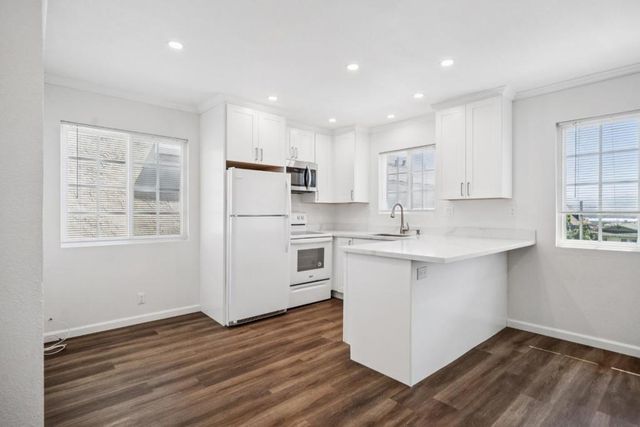 530 Grand Avenue, South San Francisco, CA 94080