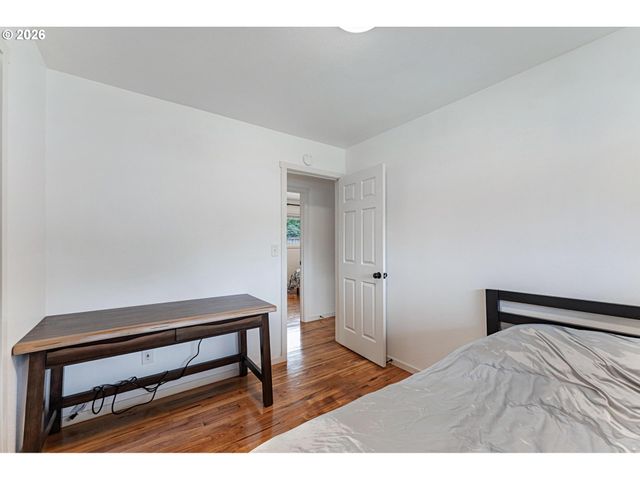 15106 Se LINCOLN St, Portland, OR 97233