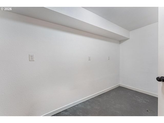15106 Se LINCOLN St, Portland, OR 97233