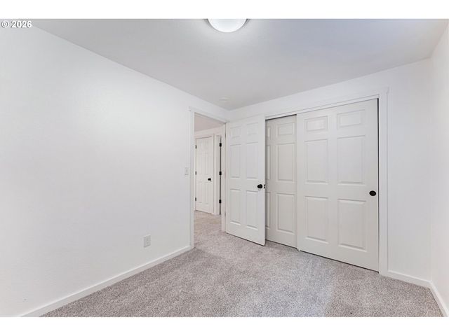 15106 Se LINCOLN St, Portland, OR 97233