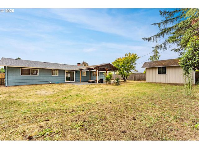 15106 Se LINCOLN St, Portland, OR 97233