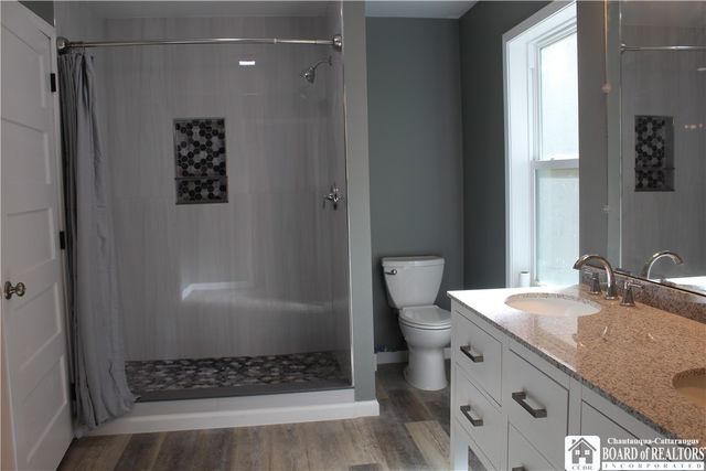 7 Hillcrest Drive, Pomfret, NY 14063