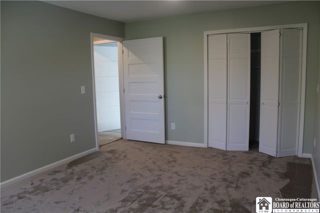 7 Hillcrest Drive, Pomfret, NY 14063