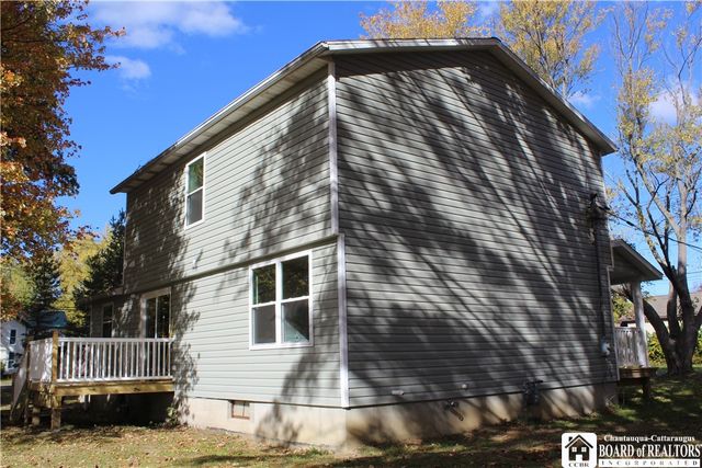 7 Hillcrest Drive, Pomfret, NY 14063