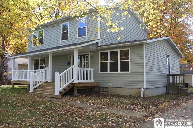 7 Hillcrest Drive, Pomfret, NY 14063