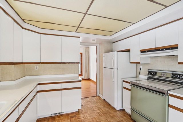 3760 N 42nd STREET, Milwaukee, WI 53216