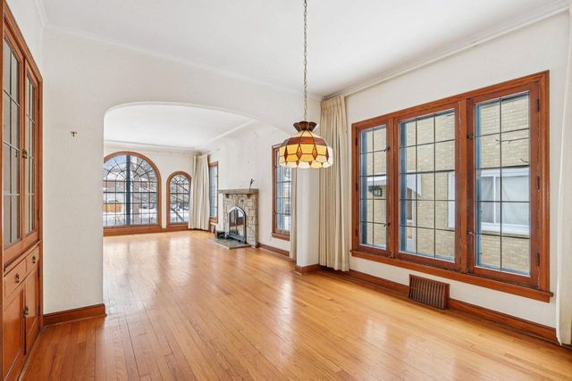 3760 N 42nd STREET, Milwaukee, WI 53216