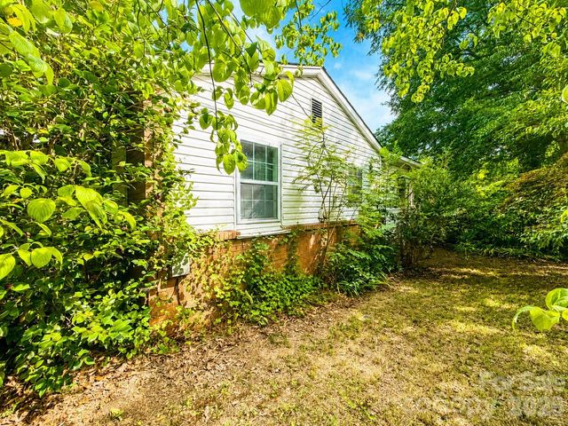 128 E Hilltop Drive, Gastonia, NC 28054