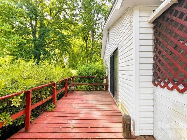 128 E Hilltop Drive, Gastonia, NC 28054