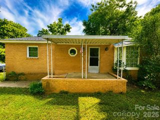 128 E Hilltop Drive, Gastonia, NC 28054