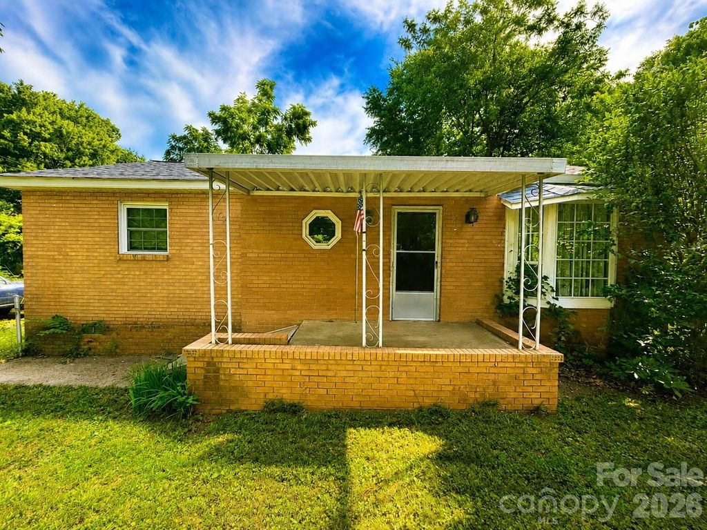 128 E Hilltop Drive, Gastonia, NC 28054