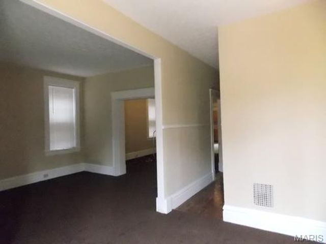 213 E GARFIELD Street E B, Belleville, IL 62220