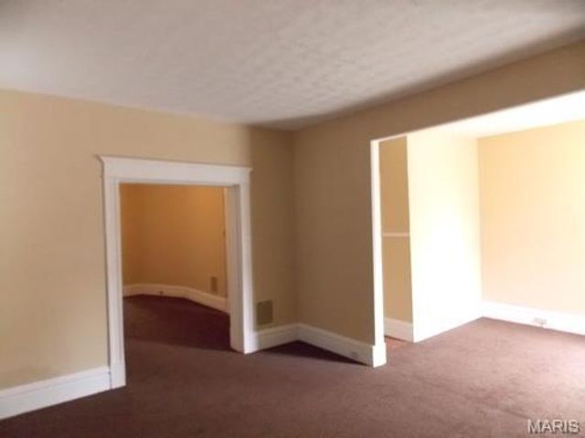 213 E GARFIELD Street E B, Belleville, IL 62220