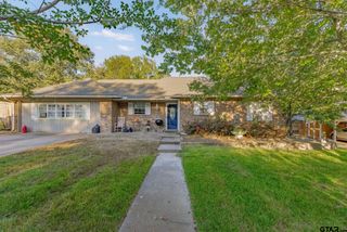 16733 Shadyridge Dr, Tyler, TX 75703