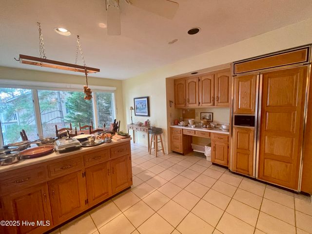 1050 Burning Tree Road, Pinehurst, NC 28374