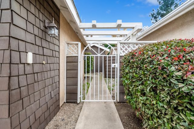 1924 S Cain Street, Visalia, CA 93292