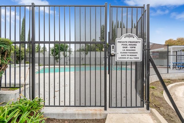 1924 S Cain Street, Visalia, CA 93292