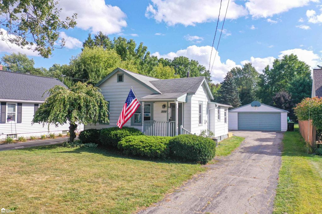 3176 Margaret Street, Auburn Hills, MI 48326