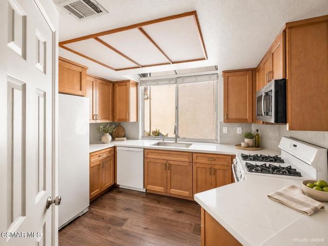 850 Vista Arriago, Camarillo, CA 93012